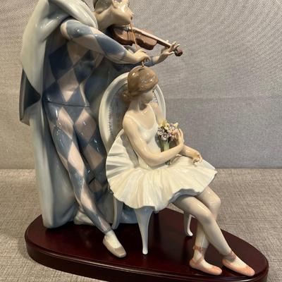 Lladro Jester's Serenade Porcelain Figurine #5932 Signed!