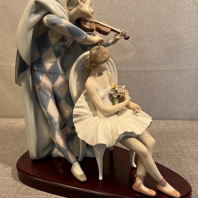 Lladro Jester's Serenade Porcelain Figurine #5932 Signed!