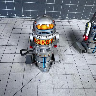2 Vintage Made in JAPAN Tin Wind up Robots