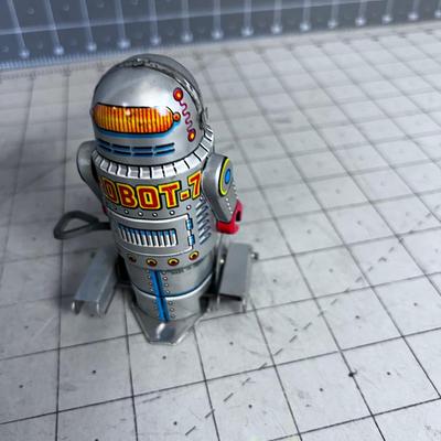 2 Vintage Made in JAPAN Tin Wind up Robots