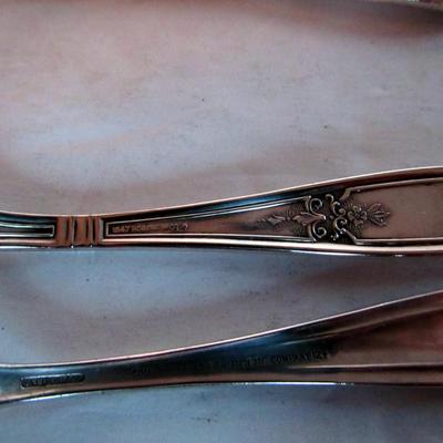4 Antique Silverplate Fancy Butter Knife/Spreaders