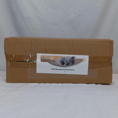 Mixed Lot of Cat Toys and Accessories