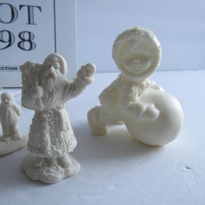 4 Nice Snowed Chirstmas Porcelain Figures