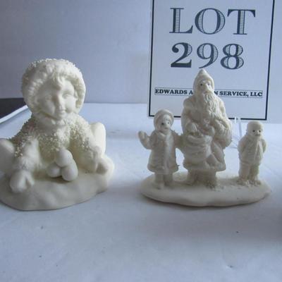 4 Nice Snowed Chirstmas Porcelain Figures