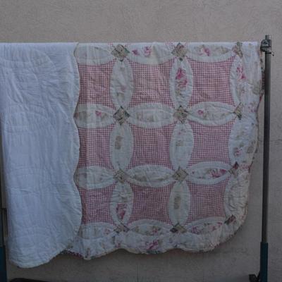 Vintage Double Wedding Ring Hand Pieced & Hand Stitched Quilt 86"x84"