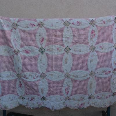 Vintage Double Wedding Ring Hand Pieced & Hand Stitched Quilt 86"x84"