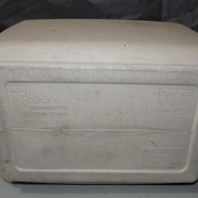 Igloo Cooler Very Unique