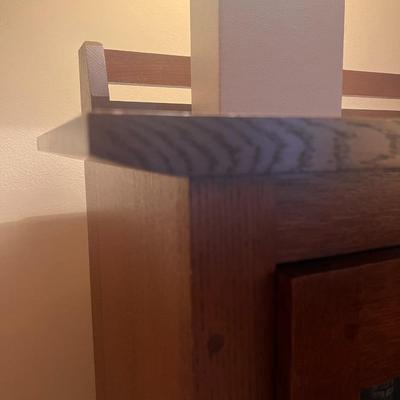 Leick Furniture, Echos Mission Style Display Case