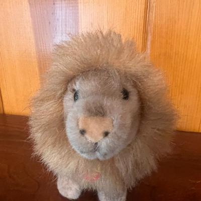 Vintage Steiff Lion with original tag â€œLeoâ€