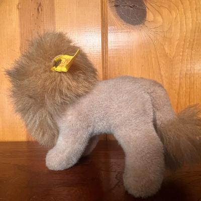 Vintage Steiff Lion with original tag â€œLeoâ€