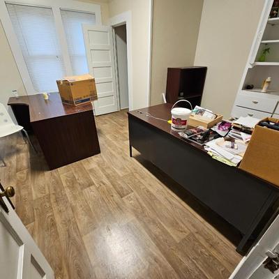 desks