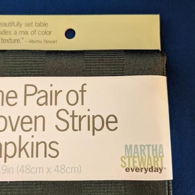4 New Martha Steward woven stripe Napkins -Basil 19" x 19" Easy care.