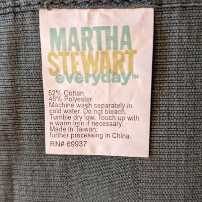 4 New Martha Steward woven stripe Napkins -Basil 19" x 19" Easy care.