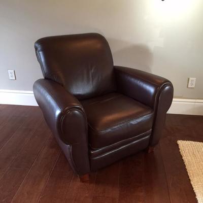 Dark Leather Recliner 