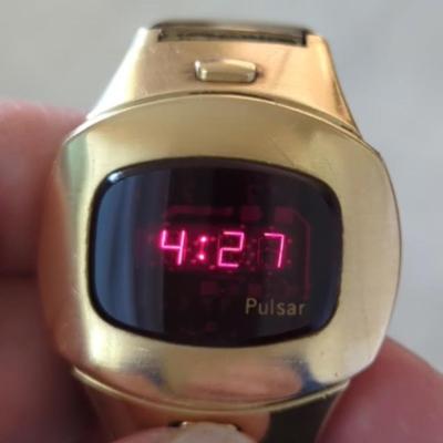 1975 Vintage Pulsar P4 Executive Watch 5201 Module 402 14k GF case, 10K GF bracelet, Time Computer