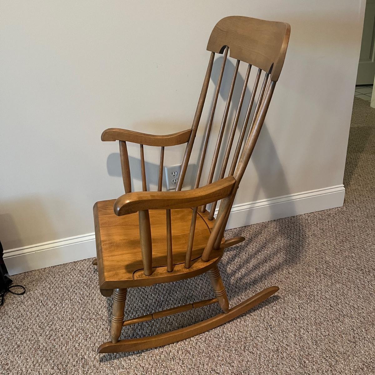 Small Spindle Back Rocker Wooden Spindle Back Rocking Chair (BD-MG) | EstateSales.org