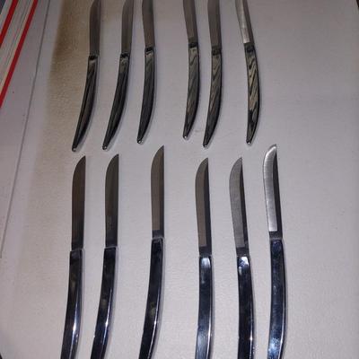 Carvel Hall steak knives
