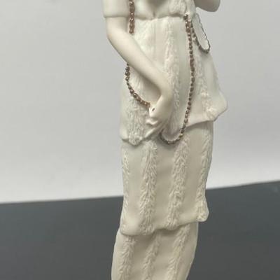 Giuseppe Armani LADY WITH NECKLACE Figurine 9" H