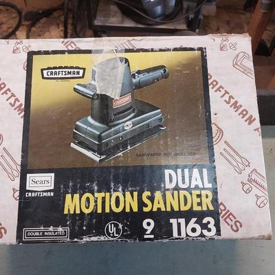 DUEL MOTION SANDER AND SANDPAPER