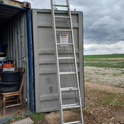 EXTENTION LADDER
