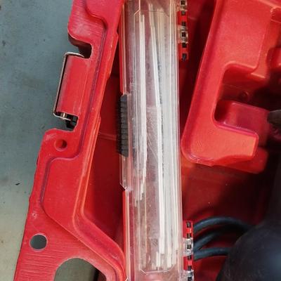 MILWAUKEE IN CARRY CASE