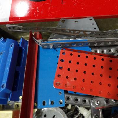 Vintage Erector Set with Original Metal Case