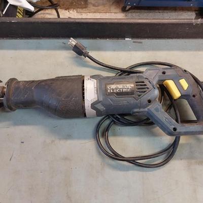 RECIPROCATING SAW AND SAW BLADES