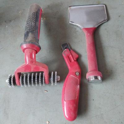 CARPET INSTALL TOOLS