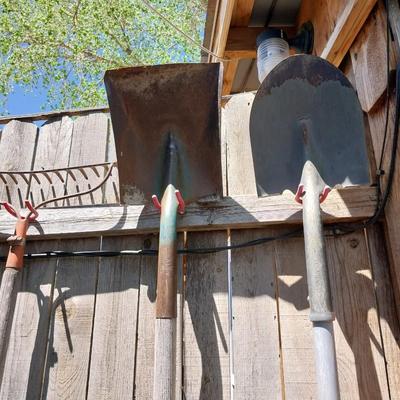 SHOVELS AND RAKES