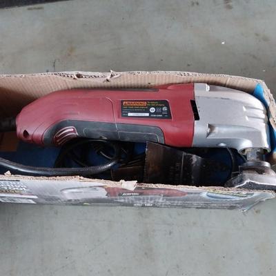 CRAFTSMAN 7 1/4" CIRCULER SAW AND OSCILLATING MULTIFUNCTION POWER TOOL
