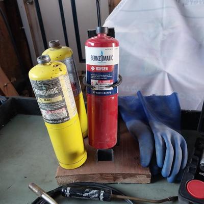 100-WATT SOLDERING GUN.-BERNZOMATIC TORCHES-MAP GAS AND OXYGEN TANKS