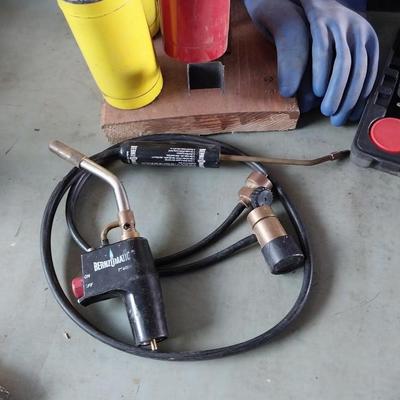 100-WATT SOLDERING GUN.-BERNZOMATIC TORCHES-MAP GAS AND OXYGEN TANKS