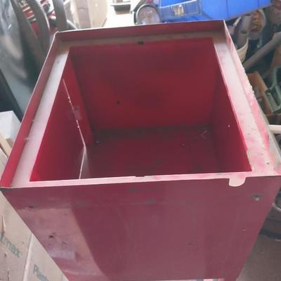 METAL POPCORN STAND ON WHEELS