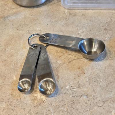 Mixed Lot of Kitchen Items