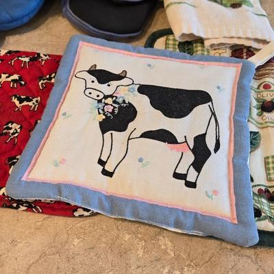 Farm & Garden Theme Kitchen Towels & Potholders