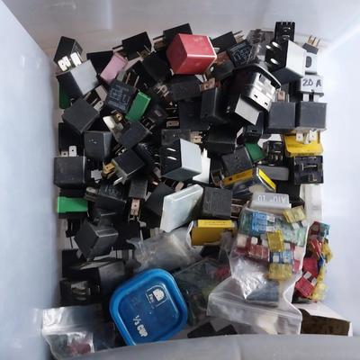 THREE DRAWER CONTAIN WITH MISCELANEOUS ELECTRICAL PARTS