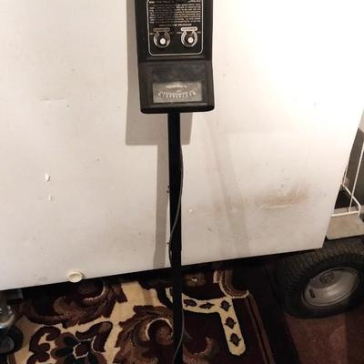 BOUNTY HUNTER METAL DETECTOR