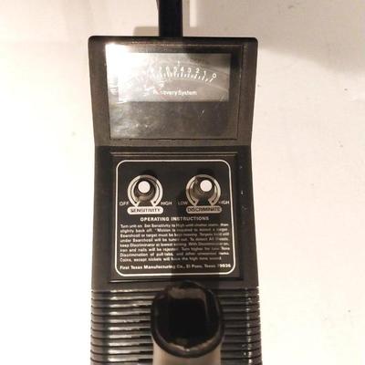 BOUNTY HUNTER METAL DETECTOR