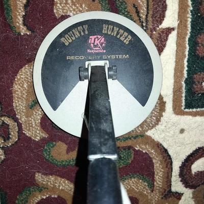 BOUNTY HUNTER METAL DETECTOR
