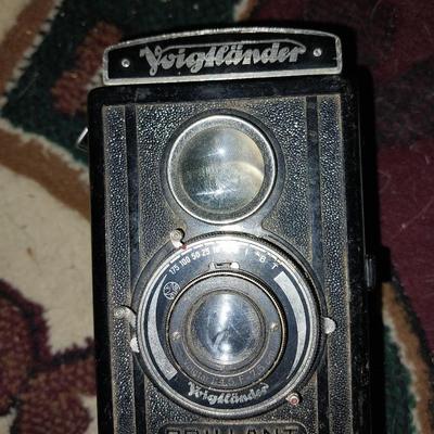 VOIGTLANDER ANTIQUE CAMERA