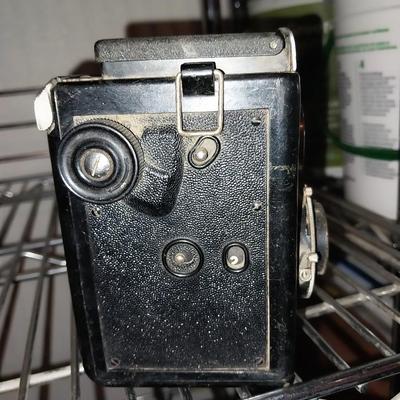 VOIGTLANDER ANTIQUE CAMERA