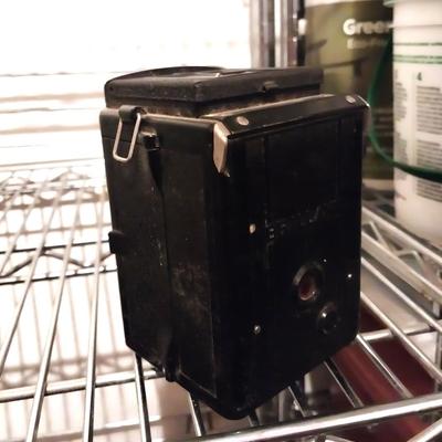 VOIGTLANDER ANTIQUE CAMERA