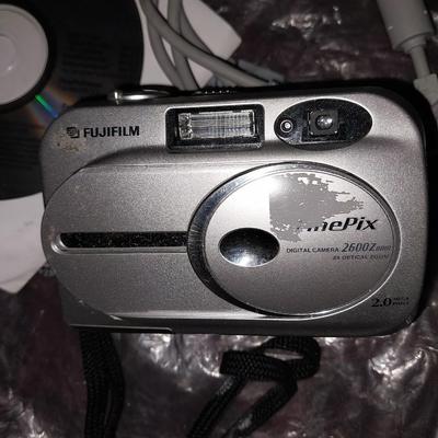 FUGIFILM DIGITAL CAMERA