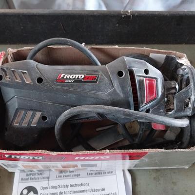 STEEL HOLESAW SET AND ROTO ZIP