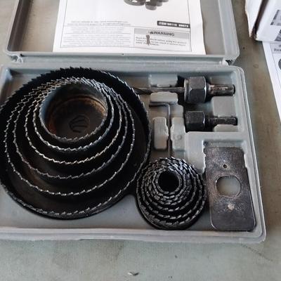 STEEL HOLESAW SET AND ROTO ZIP