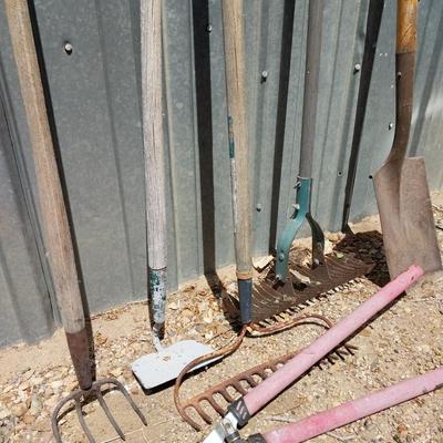 YARD TOOLS