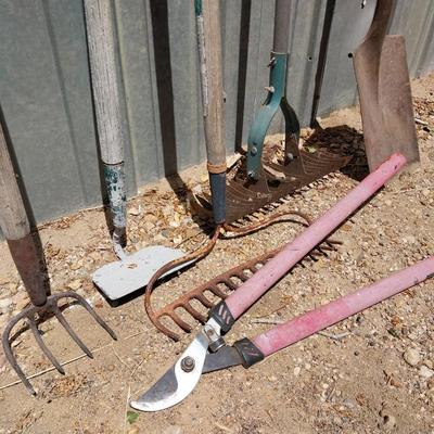 YARD TOOLS