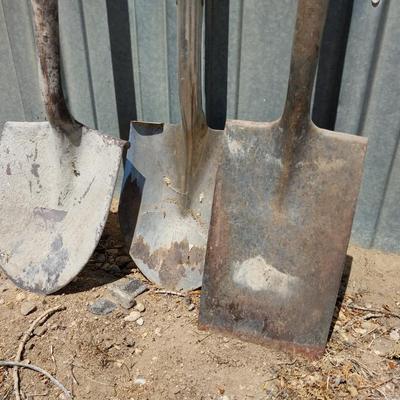 YARD SHOVELS
