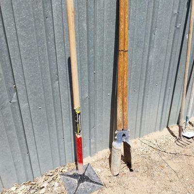 POSTHOLE DIGGER AND DIRT TAMPER
