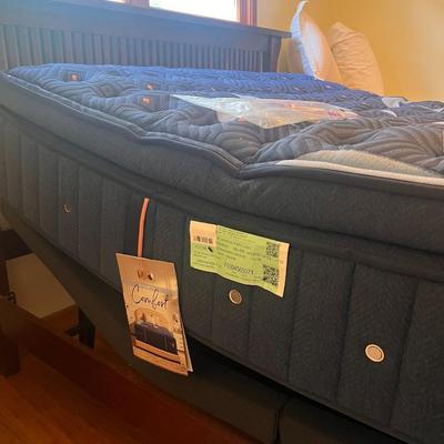 Tempur-Pedic Queen Power Bedframe